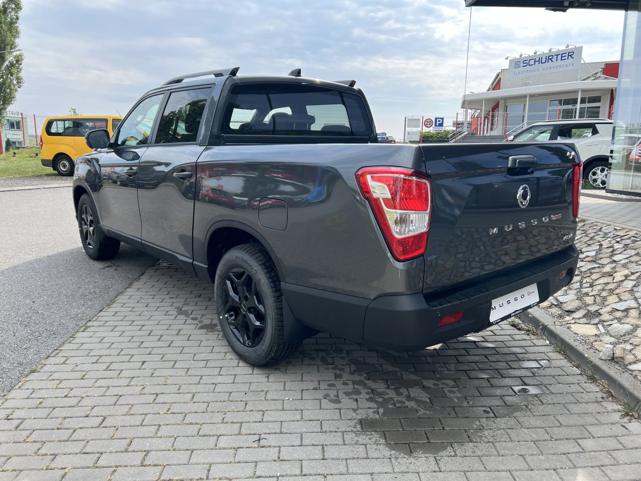 Nové Musso Grand 69510